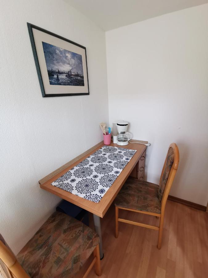 Bungalow Bei Warnemuende Elmenhorst/Lichtenhagen Bagian luar foto